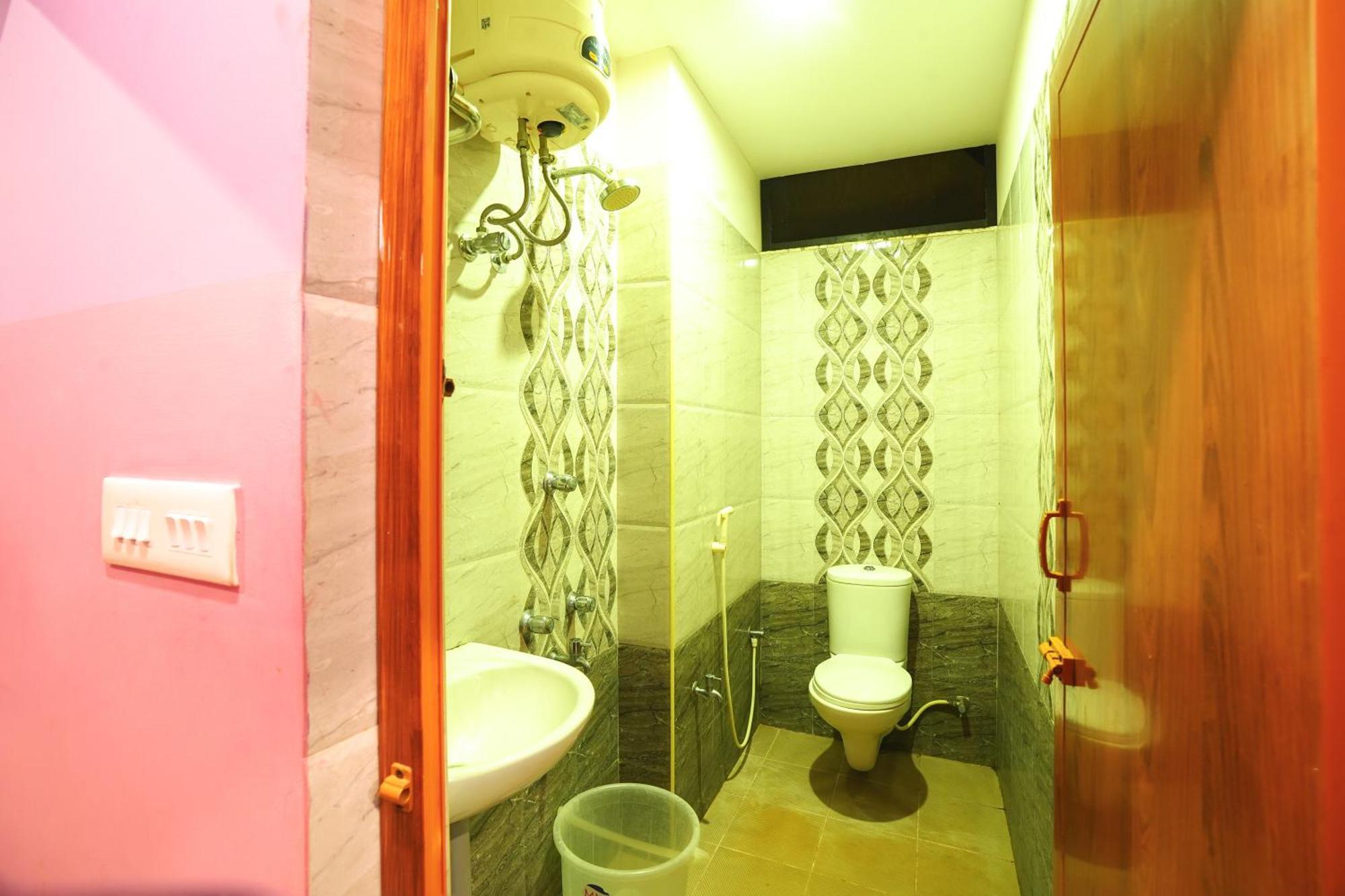 Auro Wellness Castle Hotel Pondicherry Exterior photo