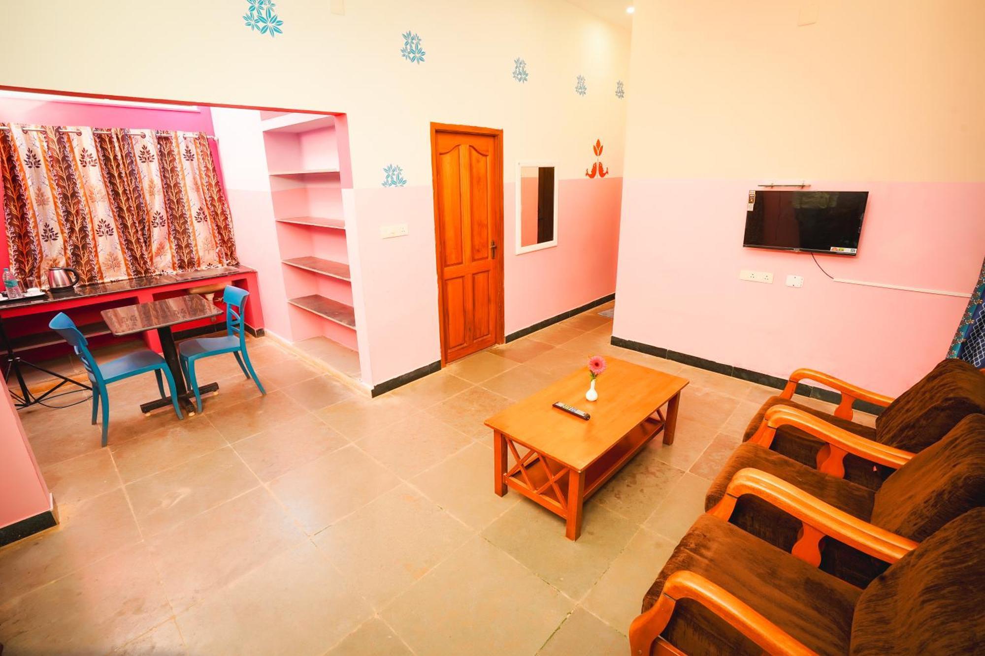 Auro Wellness Castle Hotel Pondicherry Exterior photo