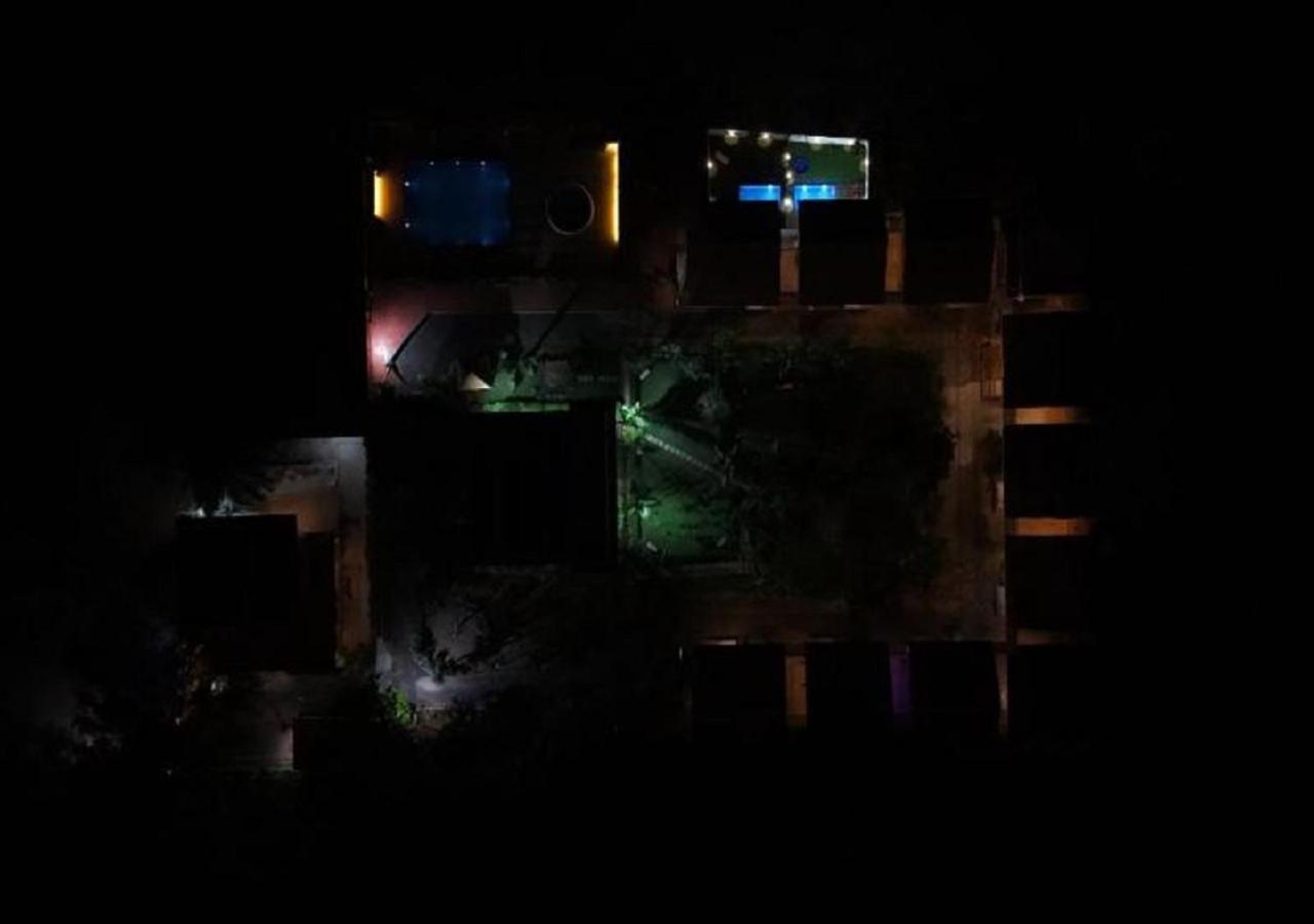 Auro Wellness Castle Hotel Pondicherry Exterior photo